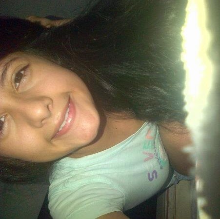 Michelle Ballesteros Photo 26