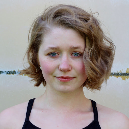 Hallie Walker Photo 35