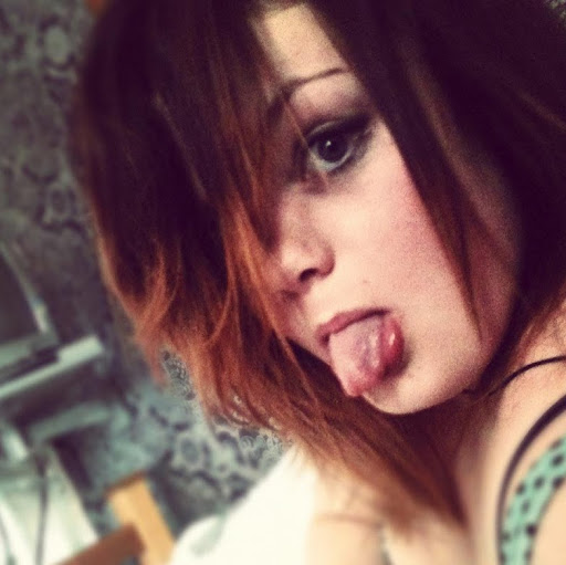 Ruthie James Photo 28