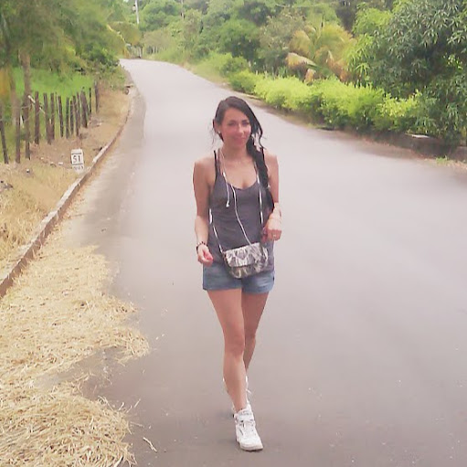 Mabel Lopez Photo 12