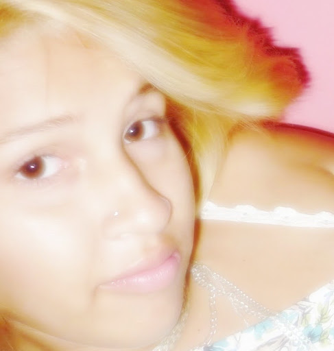 Jacqueline Antunes Photo 6