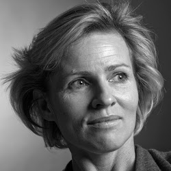 Janet Perry Photo 25