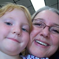 Kelly Bradshaw Photo 10