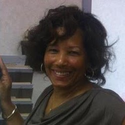 Michelle Lewis Photo 27