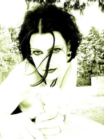 Jennifer Goetz Photo 26