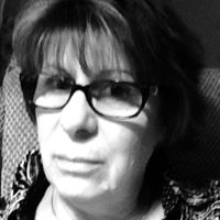 Janine Hay Photo 7
