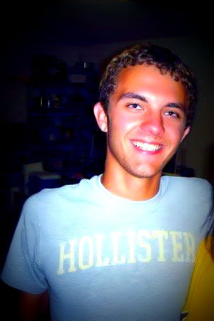 Max Anderson Photo 25