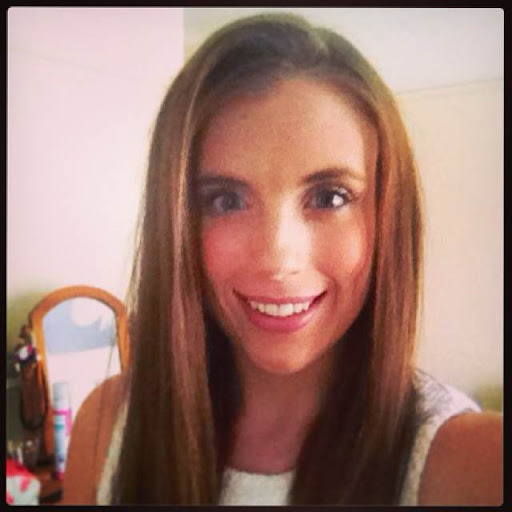 April Barker Photo 37