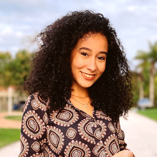 Julia Pena Photo 15