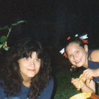 Valerie Armstrong Photo 17