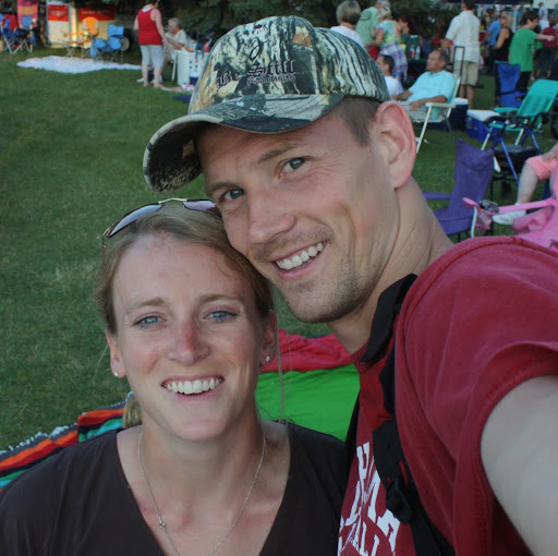 Angela Larson Photo 40