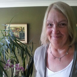 Joyce Winter Photo 15