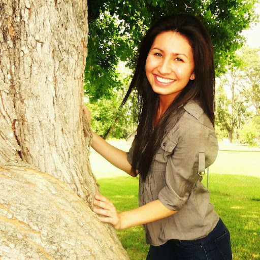 Sarah Medlin Photo 15