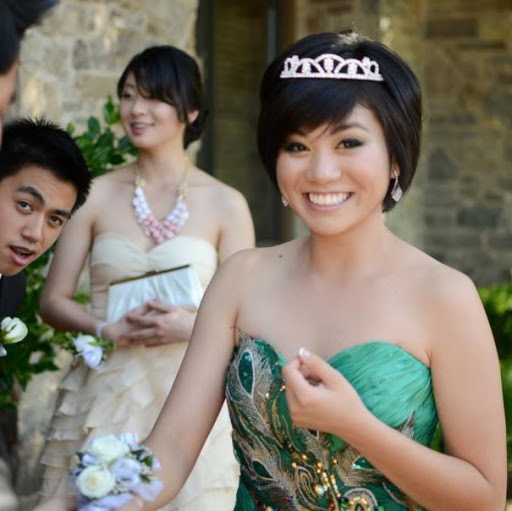 Kelly Tran Photo 29