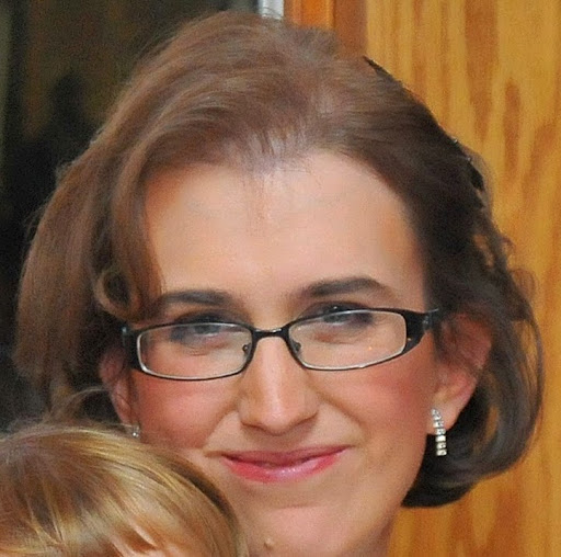 Joanna Reeves Photo 10