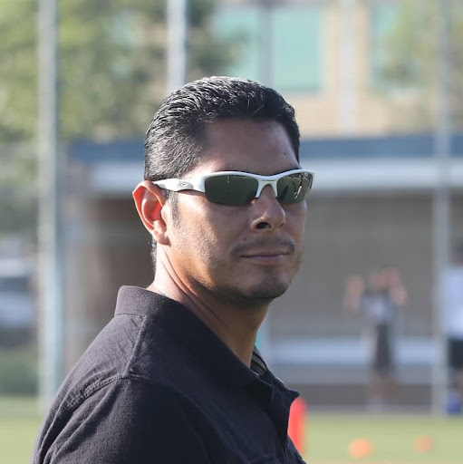 Tony Gonzalez Photo 12