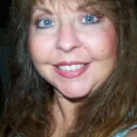 Julie Miller Photo 14
