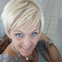 Julie Labarre Photo 7