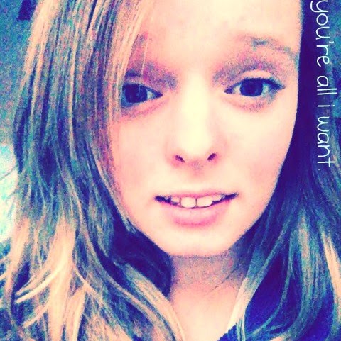 Amy Davey Photo 4