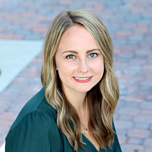 Amanda Robbins Photo 43