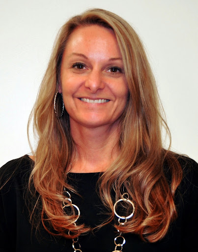 Elizabeth Hodge Photo 8