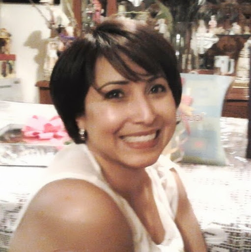 Amelia Gonzalez Photo 10