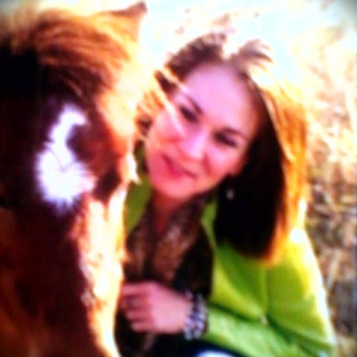 Shannon Davidson Photo 17