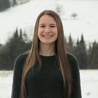 Anna Driver Photo 3