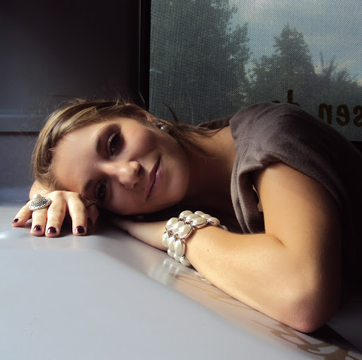 Jacqueline Weiss Photo 32