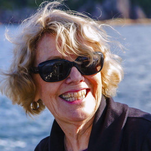 Barbara Chambers Photo 24