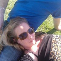 Tonya Reynolds Photo 35