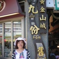 Linda Sung Photo 5