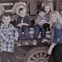 Jennifer Wiese Photo 20
