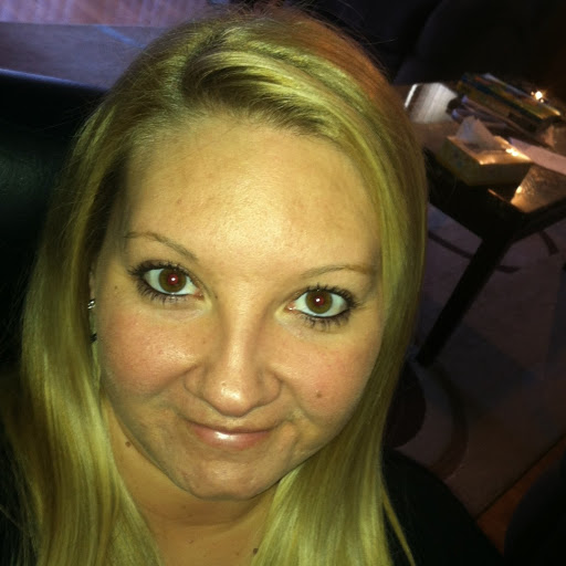 Amber Howell Photo 14