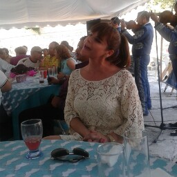 Esther Nunez Photo 8