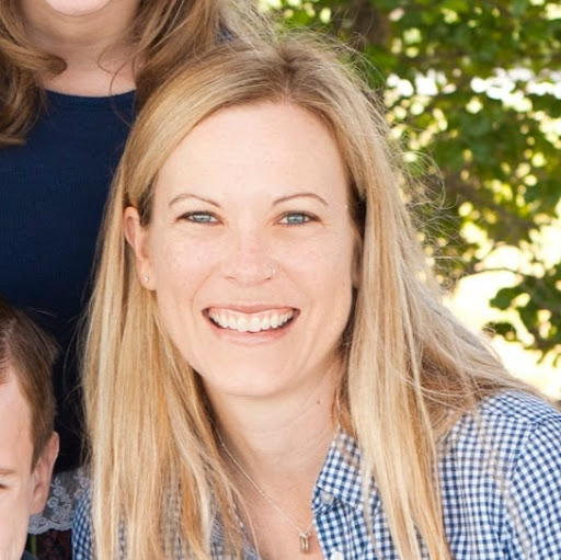 Laura Hays Photo 10