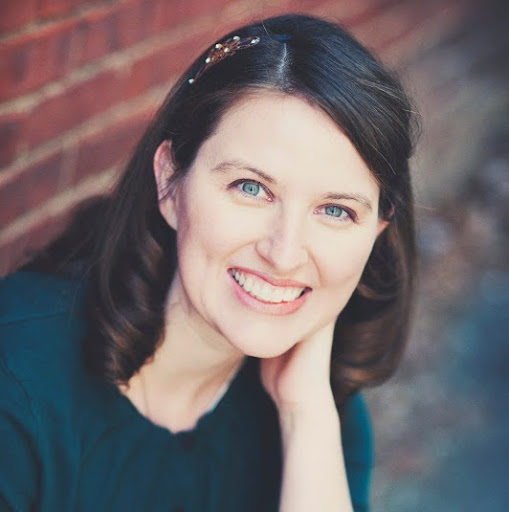 Catherine Larson Photo 35