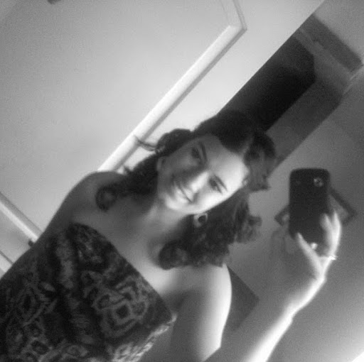 Stephanie Dickey Photo 3
