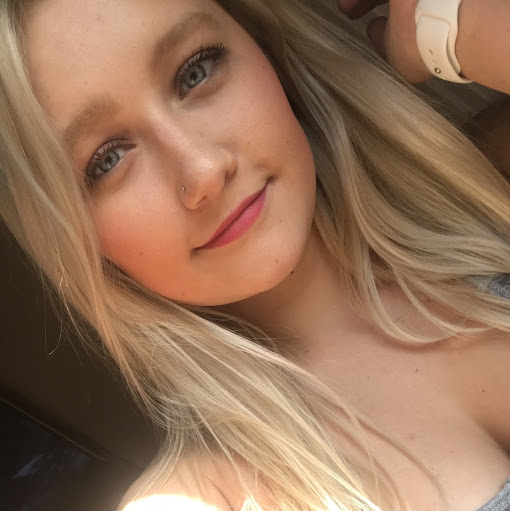 Kirsten Smith Photo 27