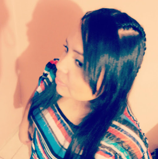 Ana Reyna Photo 19
