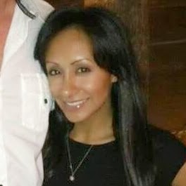 Angela Hood Photo 16