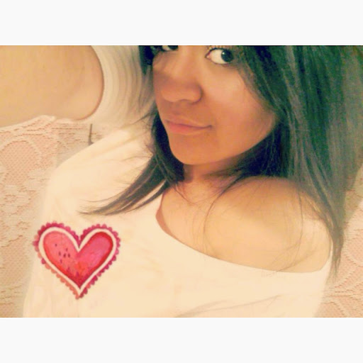 Karen Lara Photo 10