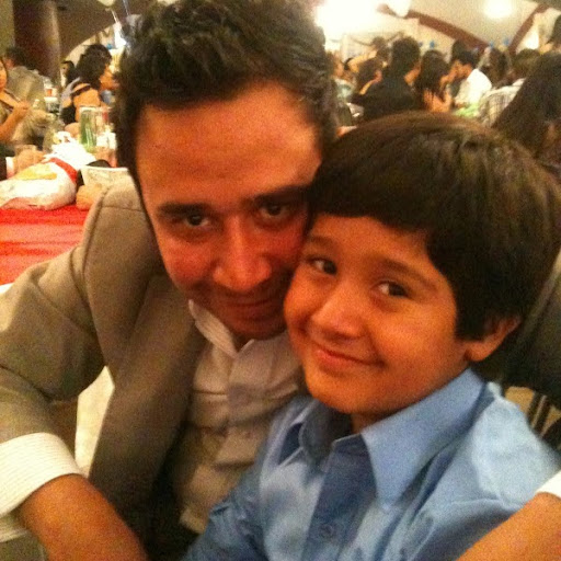 Gil Acosta Photo 20