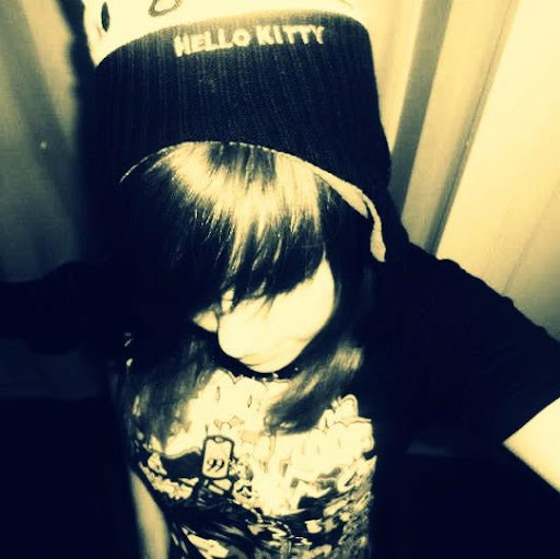 Crystal Barton Photo 9