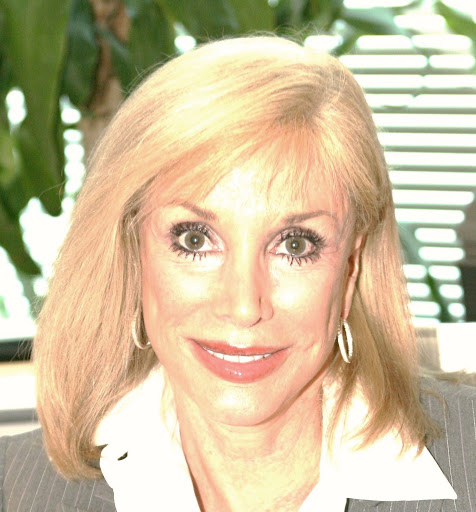 Bobbi Ward Photo 37