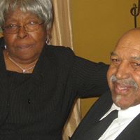 Joyce Graves Photo 27