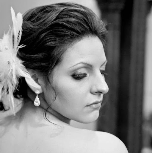 Kristin Crosby Photo 15