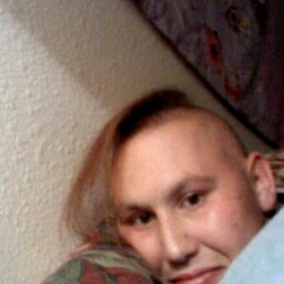 Annie Carson Photo 16