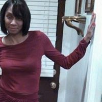 Stephanie Roberson Photo 31