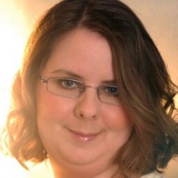 Claire Davies Photo 14